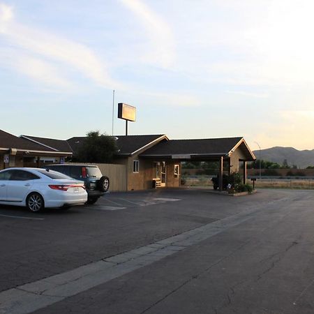 Menifee Inn 外观 照片