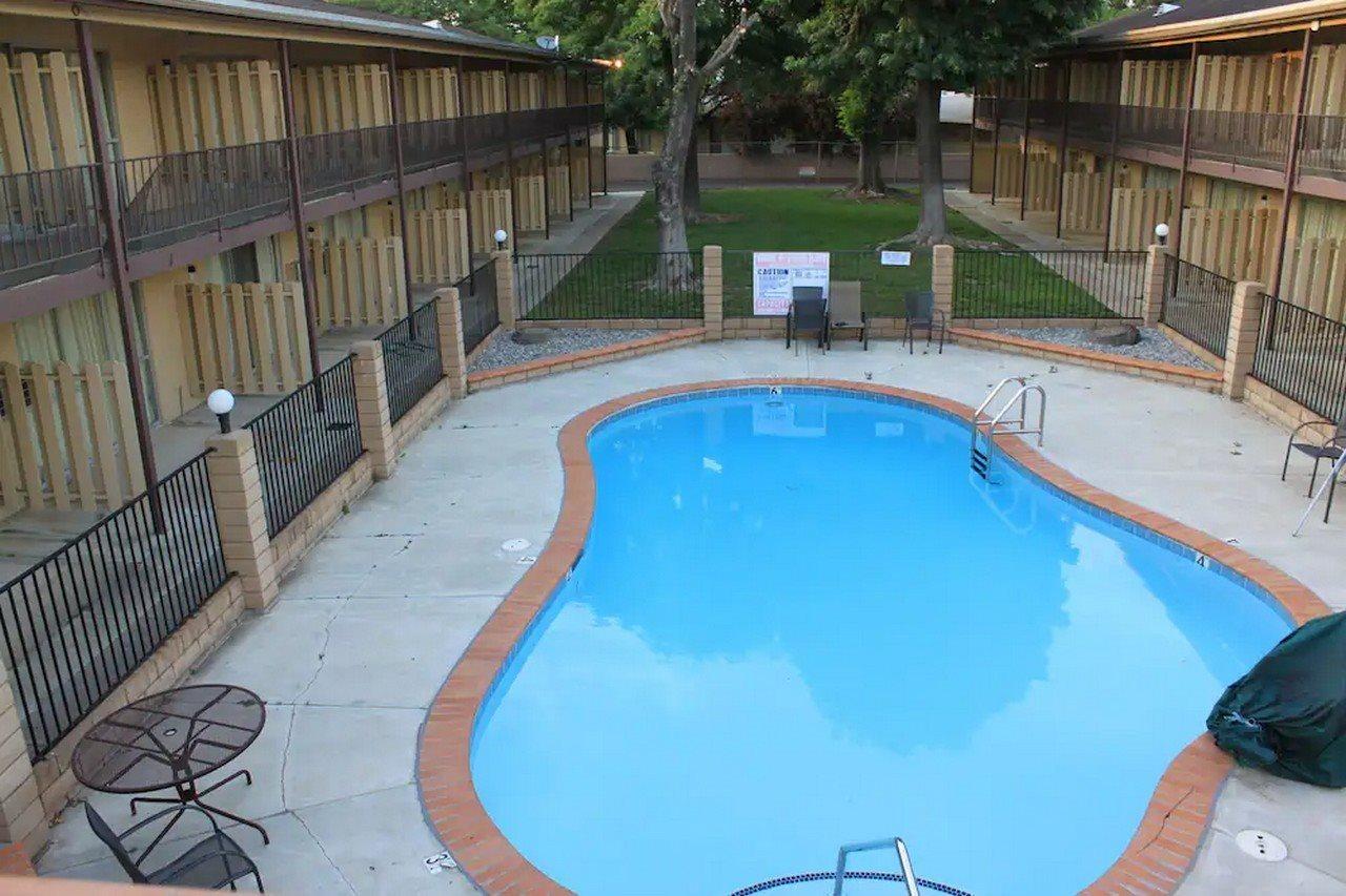 Menifee Inn 外观 照片
