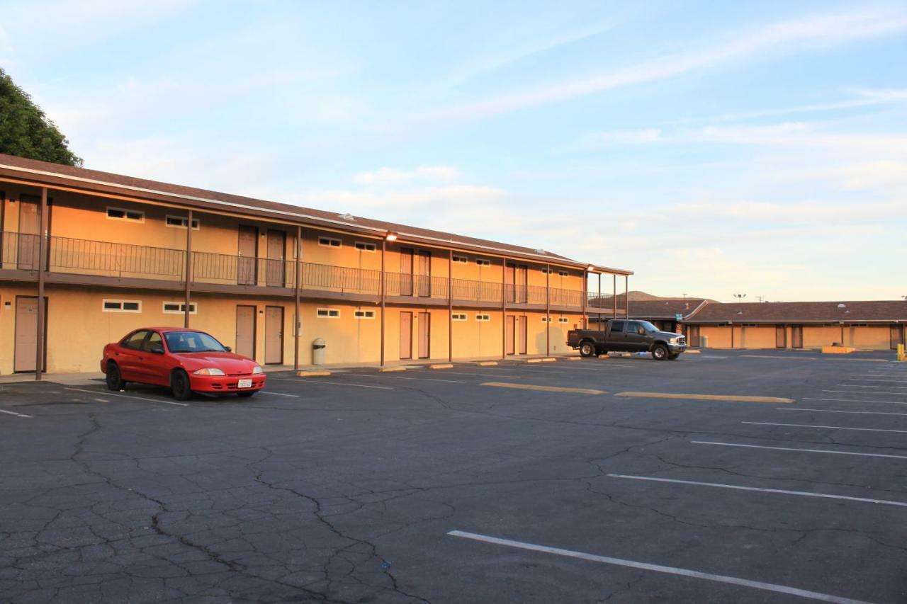 Menifee Inn 外观 照片